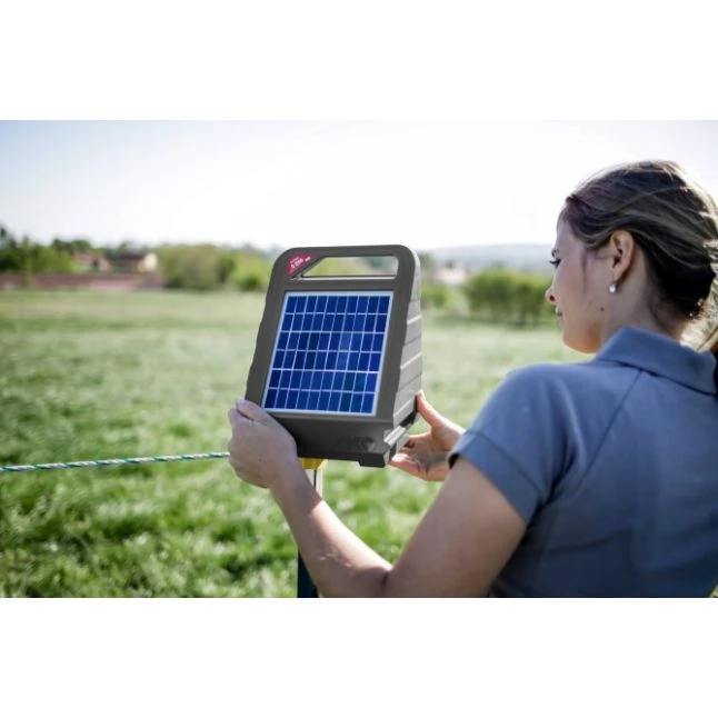 KERBL Electrificateur De Clôture Poule Et Volaille Autonome à Panneau Solaire Sun Power S250 Recyclé - Ako 5 KERBL Electrificateur De Clôture Poule Et Volaille Autonome à Panneau Solaire Sun Power S250 Recyclé - Ako – Image 3
