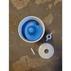 Abreuvoir Poule En Plastique Avec Pieds Imperial Easy Clean 30L Bleu Et Blanc - Gaun -Volaille Magasin abreuvoir poule plastique imperial gaun filtre reglable 1