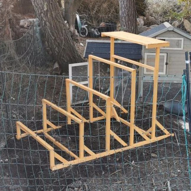 Aire De Jeux En Bois Pour Poule Avec Balançoire 12 Aire De Jeux En Bois Pour Poule Avec Balançoire – Image 10