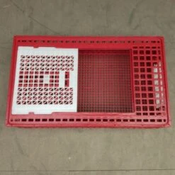 Cage Transport Poules Et Volailles 96x57x27cm 2 Portes Rouge Et Blanche -Volaille Magasin cage transport volailles 96x57x27 aytav dessus ouverte
