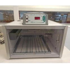 Couveuse Automatique Digitale Poule Cip Cip 40 Mini LED PVC Capacité 40 œufs - FIEM -Volaille Magasin couveuse automatique cip cip 40 mini led pvc fiem face