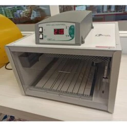 Couveuse Automatique Digitale Poule Cip Cip 40 Mini LED PVC Capacité 40 œufs - FIEM -Volaille Magasin couveuse automatique cip cip 40 mini led pvc fiem profil