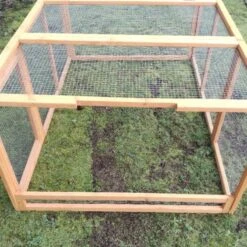 Parc Grillagé Pour Poulailler Farmer L Et XL Bois FSC 14 Parc Grillagé Pour Poulailler Farmer L Et XL Bois FSC -Volaille Magasin extension poulailler farmer bois fsc face arriere