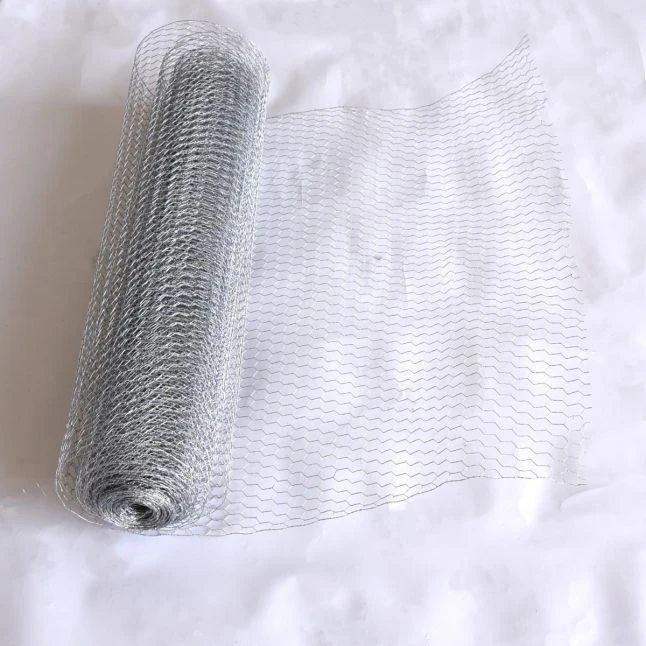 Grillage Poulailler Acier Galvanisé à Chaud Triple Torsion 25m X 1,5m épaisseur 0,8 Mm - Zen Farm 8 Grillage Poulailler Acier Galvanisé à Chaud Triple Torsion 25m X 1,5m épaisseur 0,8 Mm - Zen Farm – Image 6