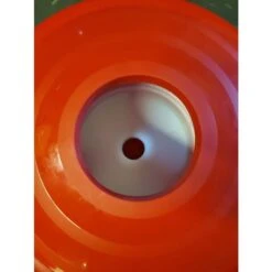 Mangeoire à Trémie Poule En Plastique Avec Pieds Imperial Easy Clean 20L Rouge Et Blanc - Gaun -Volaille Magasin mangeoire poule plastique imperial gaun ouverte