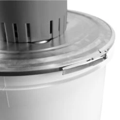 Moulin Grain électrique Pour Toutes Céréales Mistral 50L - River Systems -Volaille Magasin moulin a grain electrique pour cereales mistral 50l river systems anneau de fermeture 1