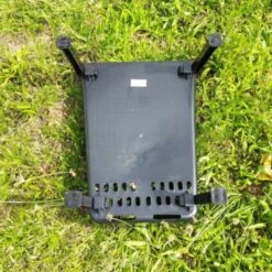 Nid Pondoir Poule En Plastique Avec Cuvette Et Pieds 2 Faces - Gaun -Volaille Magasin pondoir plastique 1 nichoir avec pieds gaun dessous 1 1