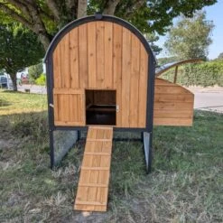 Volaille Magasin 5 Volaille Magasin -Volaille Magasin poulailler finlandais toit tole isole 4 a 8 poules face avant