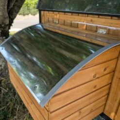 Poulailler Finlandais Toit Tôle Isolé Ouvrable 4 à 8 Poules -Volaille Magasin poulailler finlandais toit tole isole 4 a 8 poules vue pondoir