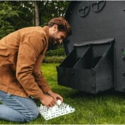 Poulailler Nestera Sur Roues Le Wagon Plastique Recyclé 8 à 15 Poules -Volaille Magasin poulailler plastique le wagon 8 poules nestera vue pondoir