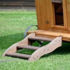 Poulailler Roulotte Toit Tôle 6 à 10 Poules Mobile -Volaille Magasin poulailler roulotte vue escalier