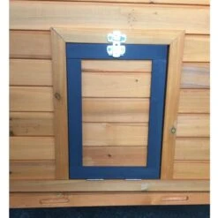 Poulailler Sussex L Toit Shingle Noir Ouvrant 4 à 6 Poules Bois FSC 20 Poulailler Sussex L Toit Shingle Noir Ouvrant 4 à 6 Poules Bois FSC -Volaille Magasin poulailler sussex detail porte 1