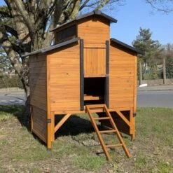 Poulailler Farmer XL Toit Tôle Ouvrant 6 à 10 Poules Bois FSC Avec Rehausse